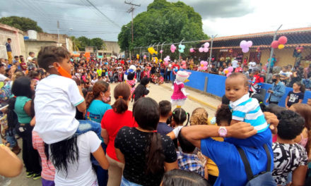 Niños de Sucre celebraron su día con fiesta y sorpresas
