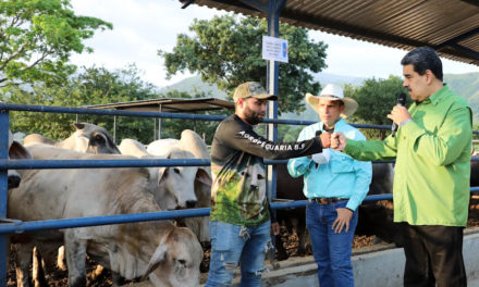 Presidente Maduro visita Agropecuaria BF en Aragua