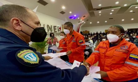 Gradúan 481 hombres y mujeres en Ciencias del Fuego y Seguridad