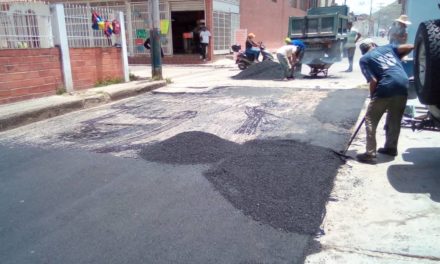 Retoman asfaltado en el municipio José Félix Ribas