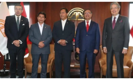 Petro propuso reintegrar a Chile y Venezuela a la Comunidad Andina