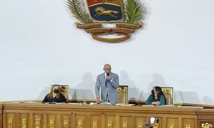 Parlamentos de Venezuela y Colombia avanzan en restablecimiento de relaciones tras salida de Duque
