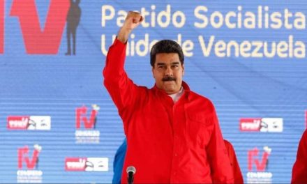 Maduro: Nos preparamos para la elección del liderazgo de las comunidades