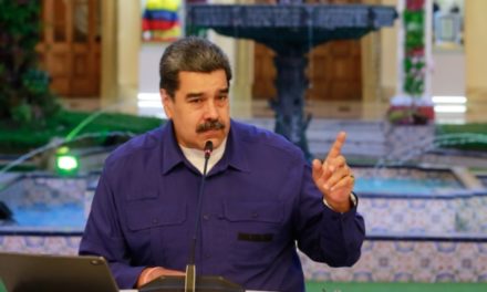 Presidente Maduro instruye fortalecer formación de profesionales
