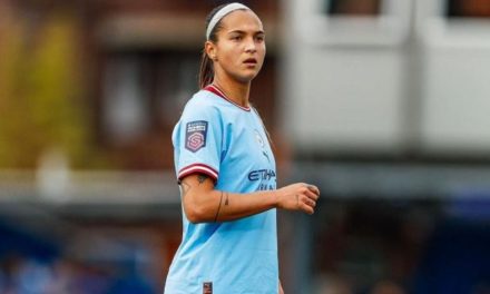 Deyna Castellanos reafirma su compromiso con el Manchester City