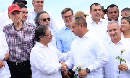 Velásquez Araguayán: ¡Todos los pasos fronterizos quedan abiertos para el potencial comercial!