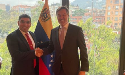 Estado venezolano recupera control de empresa petroquímica Monómeros