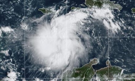 Ian se convierte en huracán y avanza hacia Cuba
