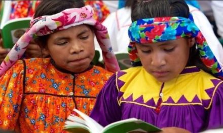 Realizan seminario por el rescate de idiomas indígenas