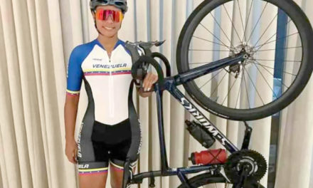 Ciclista Jennifer Cesar obtiene medalla de oro en los XII Juegos Asunción 2022