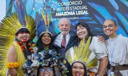 Lula da Silva recibe Carta de la Amazonía en la COP27