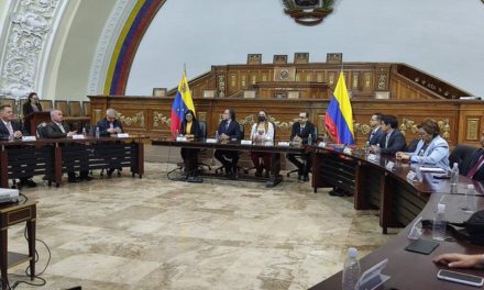 Instalado Grupo Parlamentario entre Venezuela y Colombia