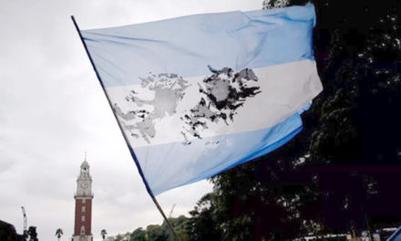 Argentina insta a Reino Unido a retomar diálogo por las Malvinas