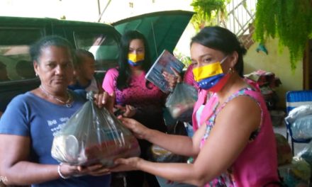 Fundación Mujeres Socialistas de Aragua se desplegó en Las Tejerías