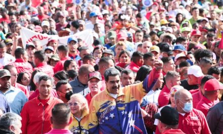 Presidente Maduro: Venezuela está en paz y la victoria le pertenece al pueblo