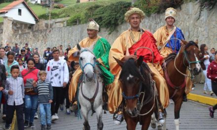Colonia Tovar celebró tradicional bajada de los Reyes Magos