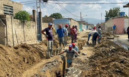 Inspeccionan labores de recuperación de colector en Manuelita Sáenz