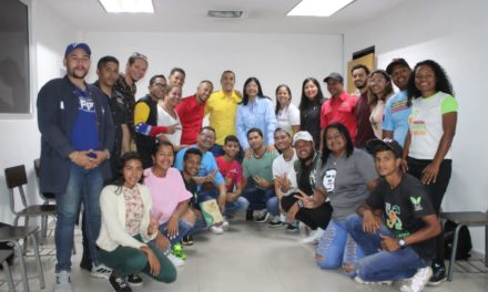 Gobernadora de Aragua se reunió con Estado Mayor de la Juventud de la entidad