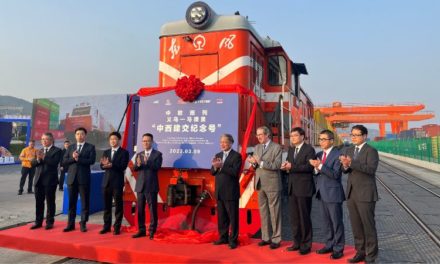China envía por primera vez desde Pekín un tren de carga a Europa