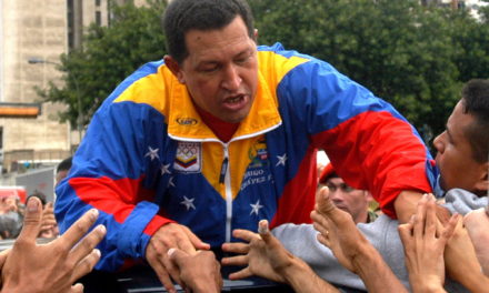 Intelectuales de Venezuela y el mundo rendirán tributo a Hugo Chávez