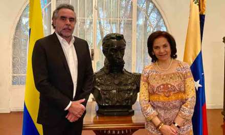 Fulvia Benavides se instaló como cónsul de Colombia en Venezuela