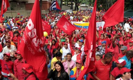 Pueblo venezolano fortalece proyecto bolivariano que soñó Chávez