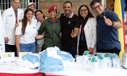 Inician despliegue de entrega de insumos en cinco centros hospitalarios en La Guaira
