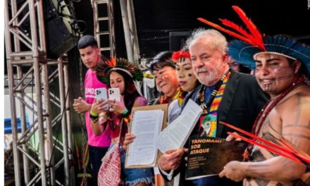 Presidente Lula se sumará al encuentro Campamento Tierra Libre con líderes indígenas de Brasil