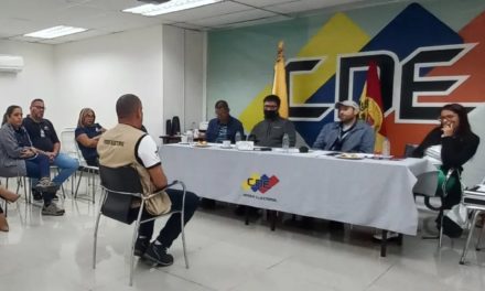 Funcionarios del CNE Aragua fueron certificados como expertos electorales y en materia registral