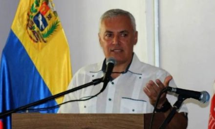 Ministro Padrón indicó que zonas costeras de Aragua han evidenciado gran movilización de turistas