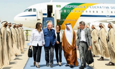 Presidente Lula Da Silva arribó a Emiratos Árabes Unidos para profundizar relaciones