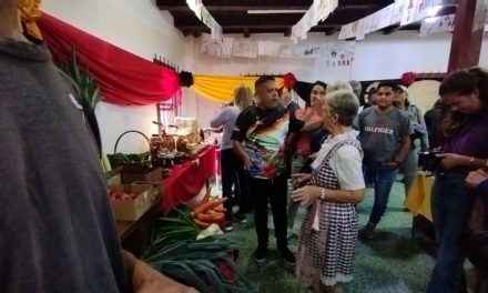 Inaugurada Feria de las flores, frutas y artesanía en La Colonia Tovar