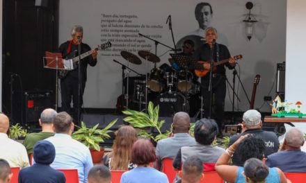 «Los Guaraguao» rememoraron el sentir musical revolucionario en La Casona Cultural Aquiles Nazoa