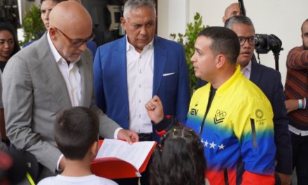 FVA celebró decreto del Día del Ajedrez en Venezuela
