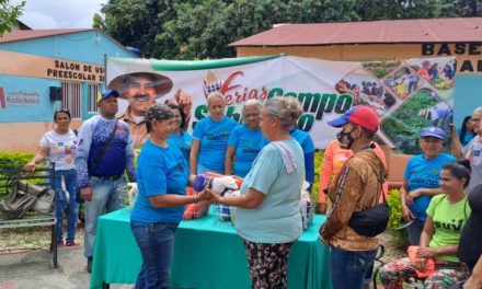 Feria del Campo Soberano benefició a familias de la Base de Misiones «Güerito»