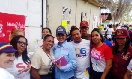 Gobernadora Karina Carpio encabezó jornada de atención integral «Amor en Acción» en Zamora