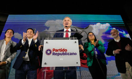 Derecha chilena ganó en elección de consejeros para redactar nueva Constitución