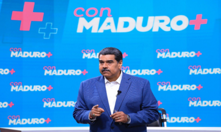 Presidente Maduro apoyó iniciativas de paz que impulsan a China y Brasil