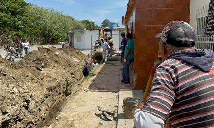 Gobierno Municipal atiende servicio de aguas servidas en Rafael Urdaneta de Cagua