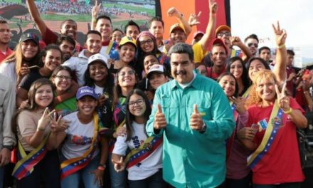 Presidente Maduro expresó admiración y apoyo a la juventud venezolana