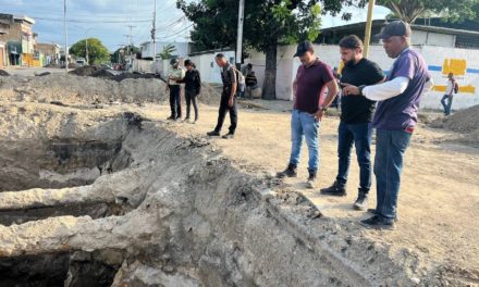 Rafael Morales: «En 48 horas estará lista la reparación en la avenida Aragua con Bermúdez»