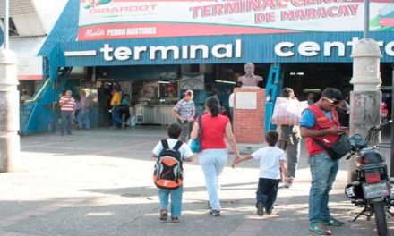 Continúan acciones para el reordenamiento de comercios en el Terminal Central de Maracay