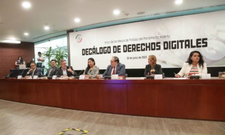 Parlamento de México propuso regulación de las redes sociales