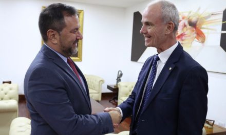 Canciller Yván Gil evalúa con vicepresidente del Cicr programas ejecutados en Venezuela