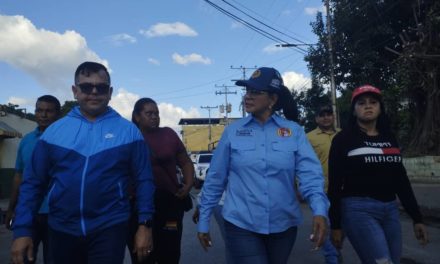 Alcaldía de Sucre inició colocación de asfalto en el sector Barrancón