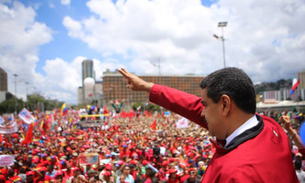 Presidente Maduro honró valor del pueblo de seguir trabajando por el futuro de Venezuela