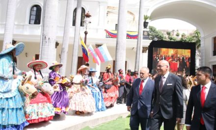 Cultores tomaron Palacio Federal Legislativo para celebrar Independencia de Venezuela