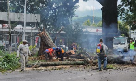 Gobierno de Sucre atiende contingencia por las fuertes precipitaciones