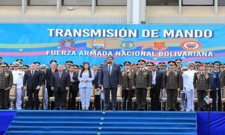 Maduro reconoció compromiso y trayectoria militar de la FANB