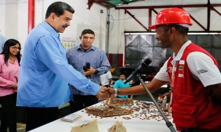 Maduro: Venezuela cuenta con política económica certera ante maniobras desestabilizadoras
